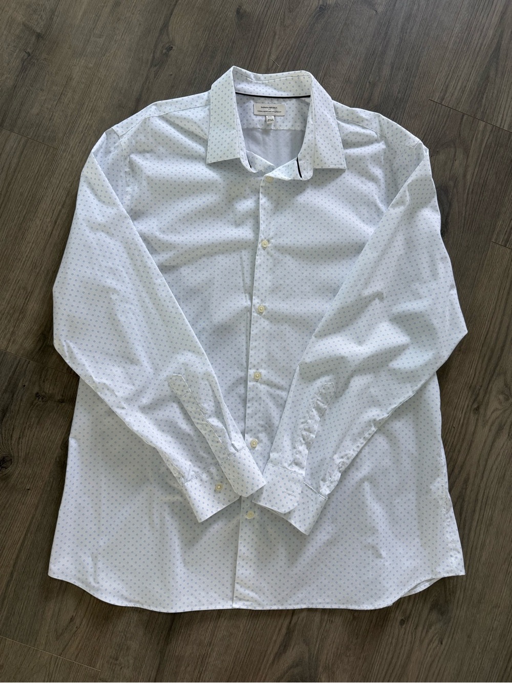 Banana Republic White Dress Shirt with Subtle Dot Pattern